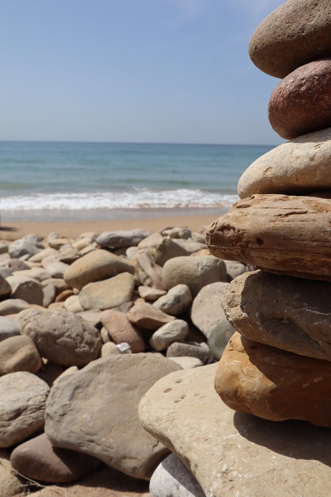 stones, balance, zen, wellness, spa, meditation, relax, stack, relaxation, harmony, meditate, stone, mind, spirituality, mindfulness, awareness, spiritual, spirit, therapy, energy, calm down, nature, meditating